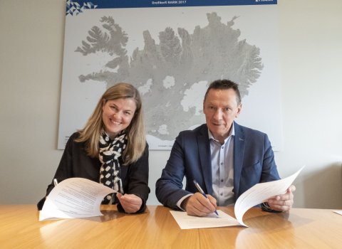 “Samningur um afhendingu götulýsingarkerfis til eignar í Blönduósbæ”.