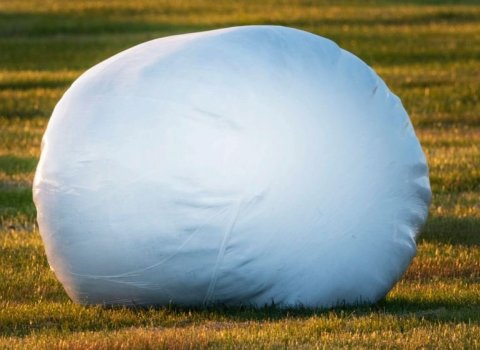 Söfnun á rúlluplasti í Húnavatnshreppi