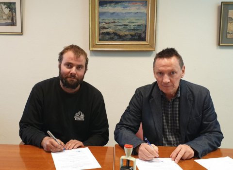 Blönduósveitur leggja stofnlagnir að Fálkagerði